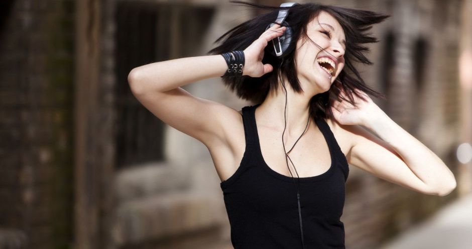 Un poco de música, por favor.